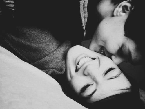 -Kissing-kissing-35232868-500-375